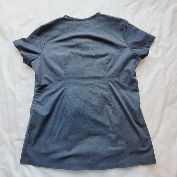 Butter Soft Stretch Gray Scrub Top - Picture 6 of 7